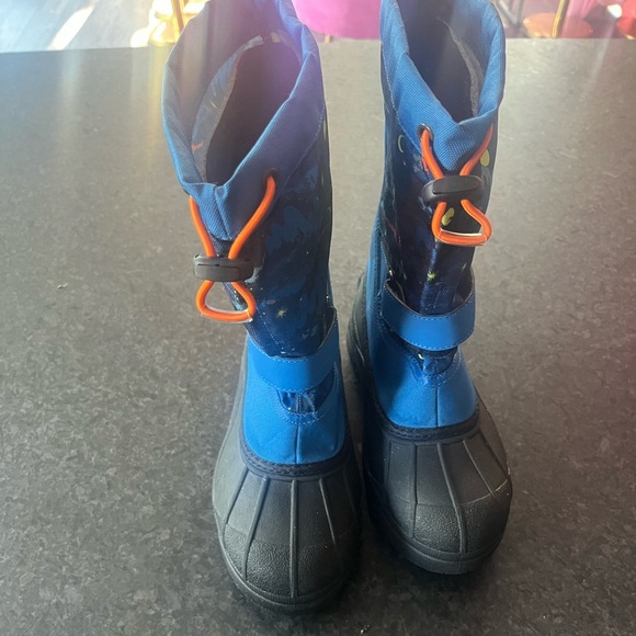 Kids Blue and Black Columbia Snow Boots - Picture 1 of 8
